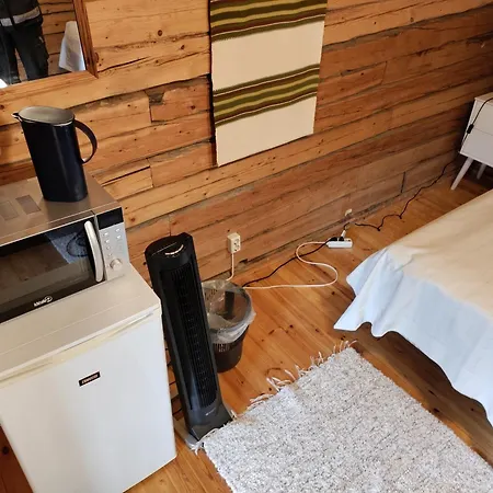 Maatilamatkailu Jaenisvaara Aittahuoneet Homestay