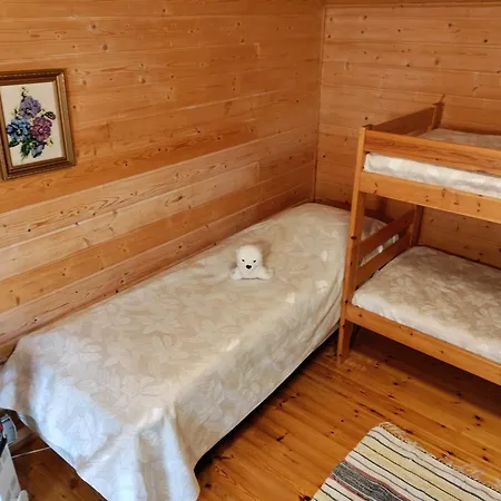 Privat bolig Maatilamatkailu Jaenisvaara Aittahuoneet