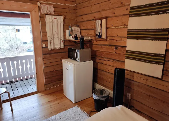 民宿 Maatilamatkailu Jaenisvaara Aittahuoneet *