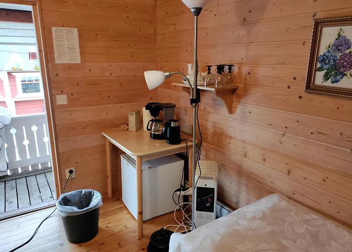 Maatilamatkailu Jaenisvaara Aittahuoneet 民宿 Kolinkylä